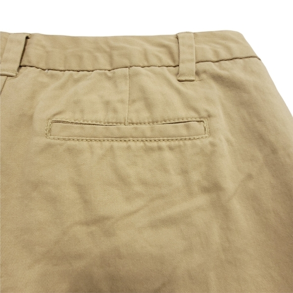 Soft Cotton Mid Rise Neutral Shorts Flat Front Chino  SZ 6 - Picture 5 of 7